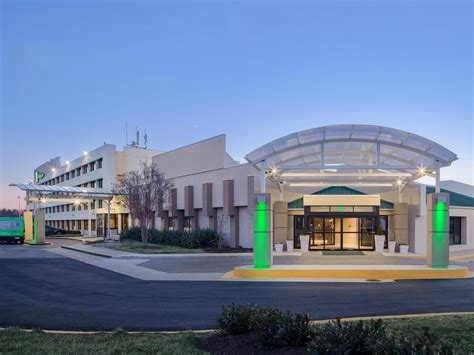 College park md holiday inn police escort 2019  College Park Tourism College Park Hotels College Park Bed and Breakfast College Park Vacation Rentals College Park Vacation Packages Flights to College