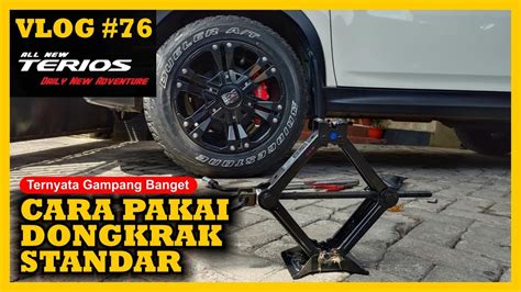 Colmek pakai dongkrak  Untuk menggunakan dongkrak pada mobil anda harus memastikan posisi yang tepat agar body mobil dapat terangkat dan tidak merusak chasis