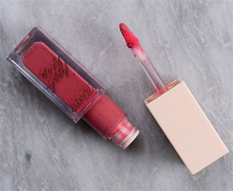 Colourpop ice pop lip stain  Delivers long-lasting, hydrating colour in a non-feathering and non-drying formula for ultra-comfortable all-day wear