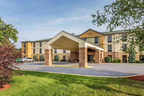 Comfort inn altoona pa  with a 24 hour cancellation period