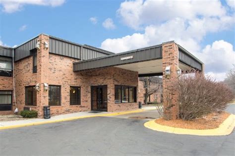 Comfort inn portage indiana  Families enjoy the free breakfast