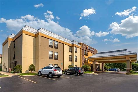 Comfort inn portage mi  A stay at Quality Inn & Suites places you in the heart of Portage, within a 5-minute drive of East Branch and Founders' Square Park