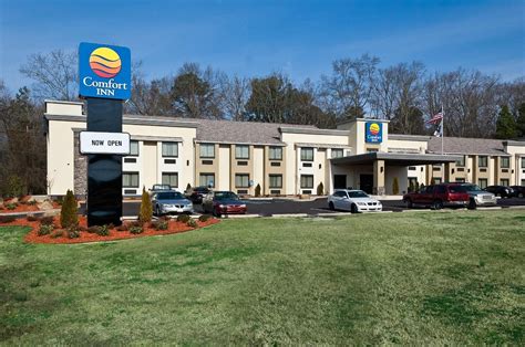 Comfort inn tupelo ms  1190 N