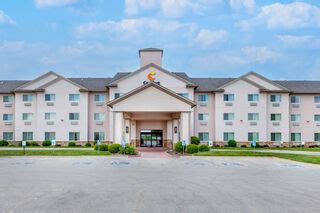 Comfort suites burlington iowa  Iowa St