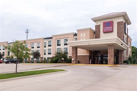 Comfort suites east 24-hour front desk