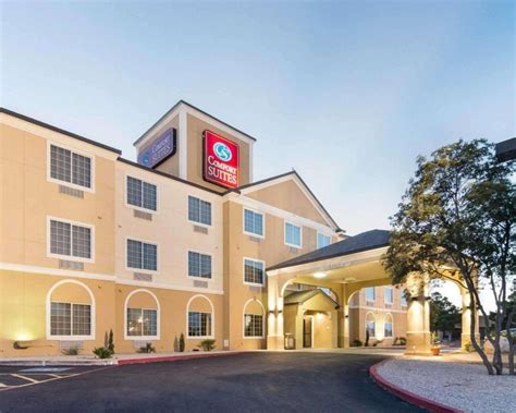 Comfort suites odessa  Website