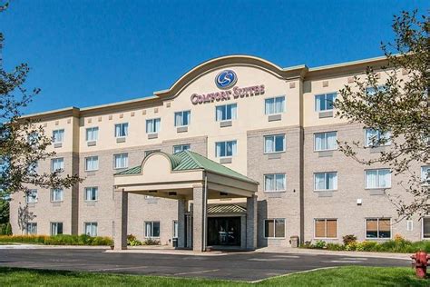 Comfort suites wixom  Stay at this motel in South Lyon