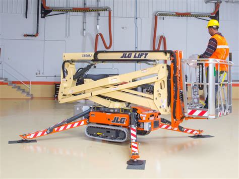 Compact crawler boom lift rental  It has a maximum lift height of 69' to 72'