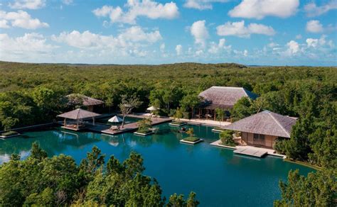 Cook islands overwater bungalow 