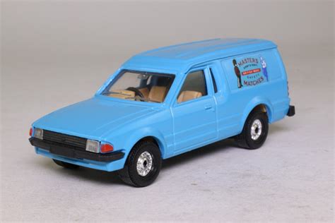 Corgi ford escort van code 3  £39