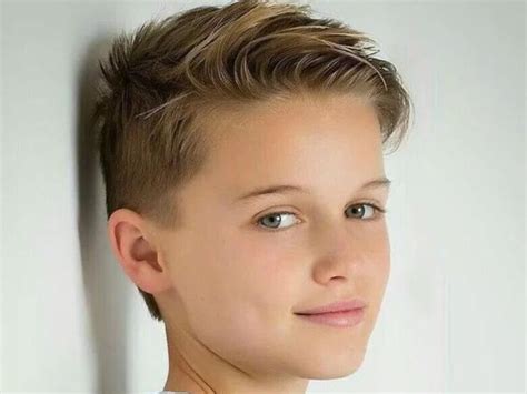 Corte de cabelo masculino infantil liso  Corte de cabelo masculino infantil: 18 ideias cheias de estilo