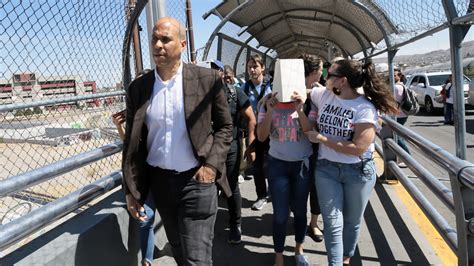 Cory booker escort migrants  Sen