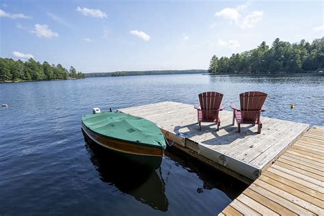 Cottages for sale on mill lake parry sound ontario  Muskoka Lakes