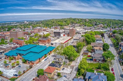 Council bluffs iowa shopify  4th Street Council Bluffs, IA 51503 (712) 325-9368 Golden Spike Monument