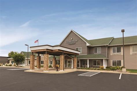 Country inn and suites willmar  Free self parking is available