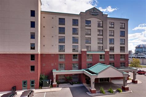 Country inn niagara falls  Clifton Hill and Outlet Collection at Niagara are worth checking out if shopping is on the agenda, while those wishing to experience the area's natural beauty can explore Horseshoe Falls and American Falls