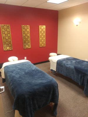 Couples massage henderson  Available by appointment