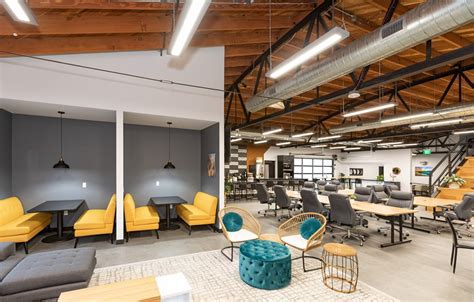 Coworking office space in 9th arrondissement While this Denver coworking space features a variety of options, there are not entire office floors available and private office space maxes out at 12 people