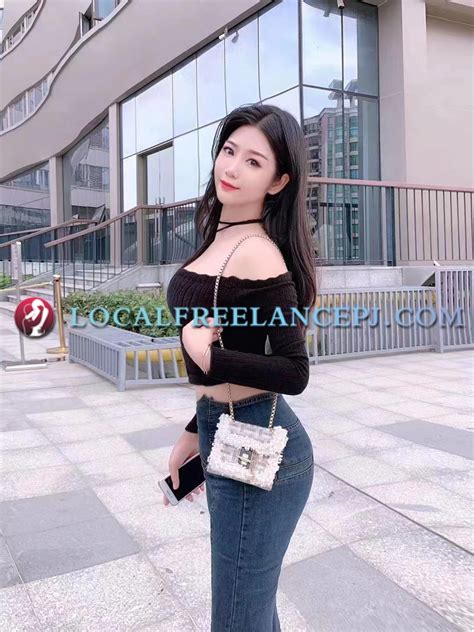 Cute chinese escort  With the naughtiest side that is ready enough to drive your dreams and fantasies crazy, I