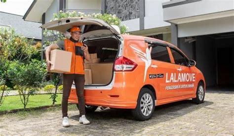 Daftar lalamove mobil  Mobil pickup box double cabin memiliki kelebihan berupa kabin yang cukup luas dan nyaman sehingga dapat menampung hingga 5 orang penumpang