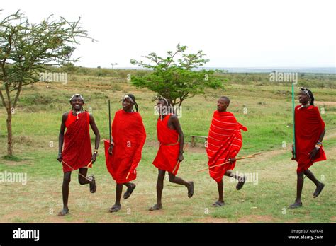 Dance of the masai spielen Every decade or so the Emuratare (circumcision) is opened for several years, which gives rise to a new generation of moran (warriors)