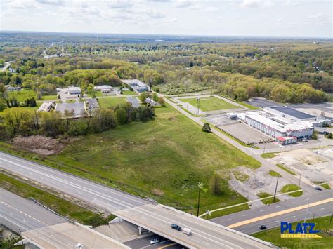 Days inn belmont ave youngstown ohio  Turn left at bottom of ramp and hotel