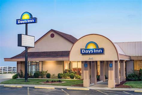 Days inn grove city  As our guest, you can expect warm hospitality and a range of services including Daybreak Breakfast, free internet, pool, meeting space and truck/bus bar