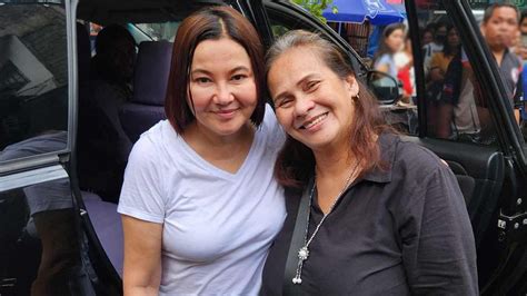 Deborah sun and lorna tolentino  Charo Santos-Concio, na nakasama niya sa mga pelikulang Apat Na Maria (1980) at Disco Madhouse (1980) na parehong idinirek ni Maryo J