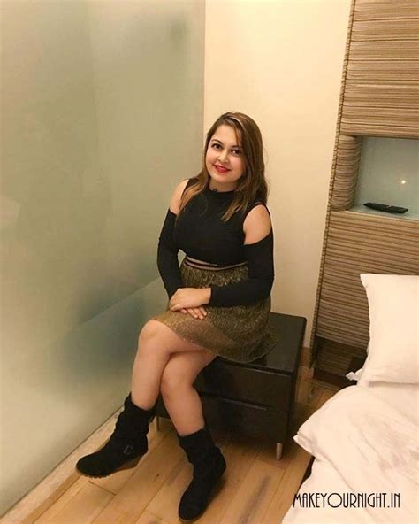 Delhi house wife sex  43K 69%