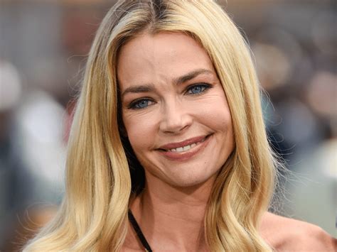 Denise richards escort Denise Richards was the talk of the town following her highly anticipated return to the 90210, when the former reality star’s bizarre behavior on Wednesday night’s (Nov