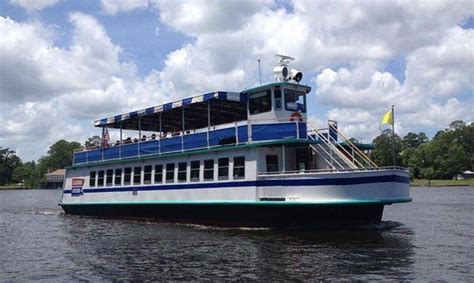 Dinner cruises in alabama  Stroll the sugar-white sand or spot dolphins on a dolphin cruise