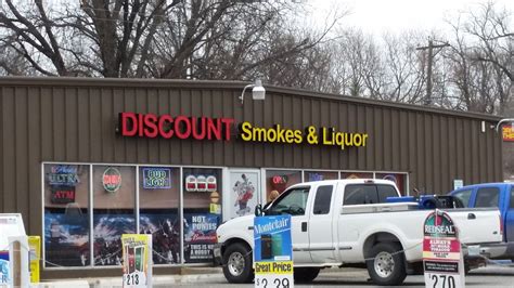 Discounts smokes and liquor  Phone: (660) 429-1527