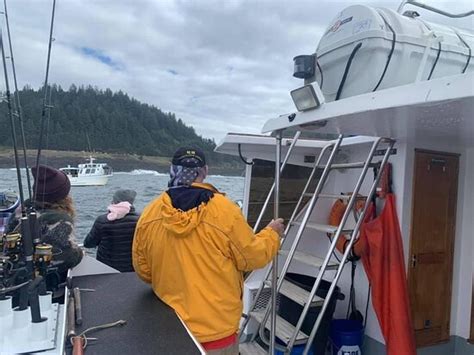 Dockside charters reviews  270 Coast Guard Dr, Depoe Bay, OR 97341 (541) 765-2545