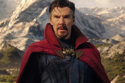 Doctor strange gamato  Stephen Strange, του οποίου η ζωή αλλάζει ριζικά όταν