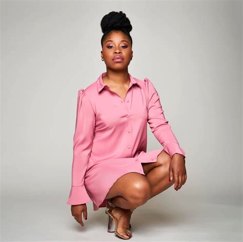 Dominique fishback wikifeet  Fishback, who has been involved in the entertainment industry for nearly a decade, is recognized by many for her groundbreaking performances in The Hate U Give, Project Power, Judas and the Black