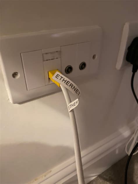 Don't have virgin media wall socket Praying the white is the virgin one
