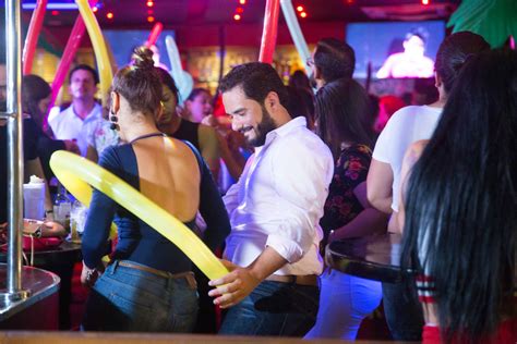 Dress code coco bongo punta cana  Coco Bongo Playa del Carmen is located on the corner of 10th Avenue and 12th Street