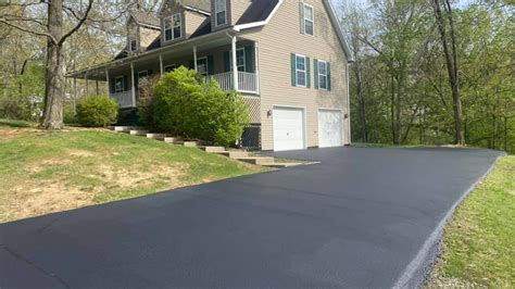 Driveway sealing near me  FREE Estimate