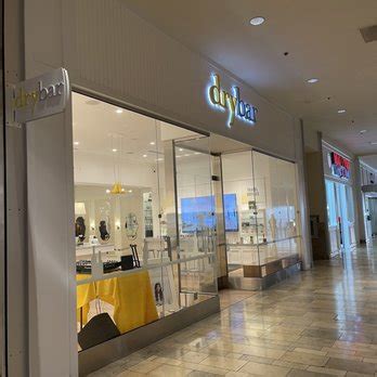 Drybar las vegas fashion show  deaths 1111560