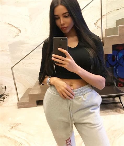 Dubai escort stars  Full service 🥰🥰🥰 Contact me by WhatsApp