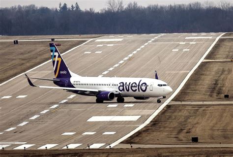 Dubuque airport flights Which airlines fly out of Dubuque Regional Airport (DBQ)? What terminal at DBQ will your airline fly out of? More Ways to Wander Flights to DubuqueDubuque Regional Airport 11000 Airport Road Dubuque, IA 52003 Airport website opens external site in a new window