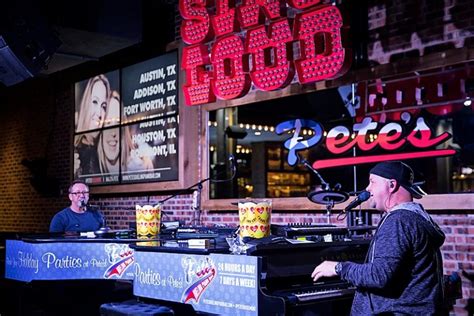 Dueling piano bar los angeles  Our show does contain Adult Humor