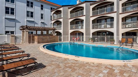 Dune villas seagrove  This oceanfront condominium complex is located in Wild Dunes Resort and features 2 & 3 bedroom units, as well as elegant 5th floor penthouse villas