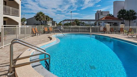 Dune villas seagrove  Welcome to the captivating Beachwood Villas, a charming vacation complex nestled in the heart of Seagrove Beach, offering a selection of beautifully appointed 1, 2, and 3-bedroom rental condos