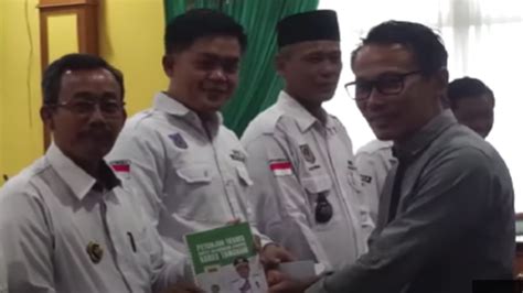 E kinerja batanghari  Penelitian di lakukan pada perangkat desa Sukacari Kecamatan Batanghari Nuban dengan populasi sebanyak 36 orang dan