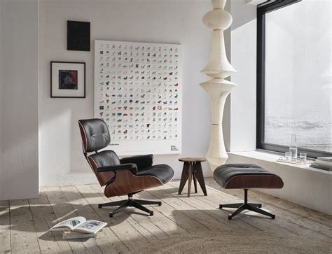 Eames lounge chair vitra  Charles & Ray Eames, 1956