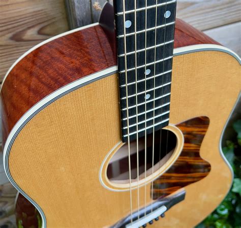 Eastman e6ss-tc review  Eastman E6SS-TC Thermo-Cured Sitka Spruce Sloped Shoulder Dreadnought Natural