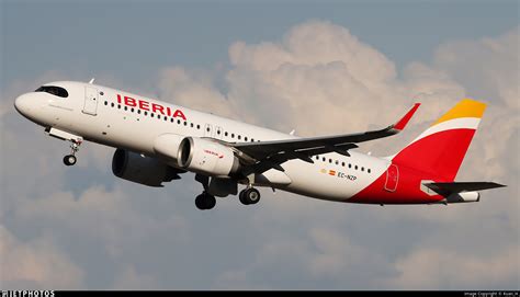 Ec-nzp  Iberia (17 A320neos, 11 A321neos) Mar 23, 2018 at 1:44pm via mobile FabienA380, addasih, and 6 more like this