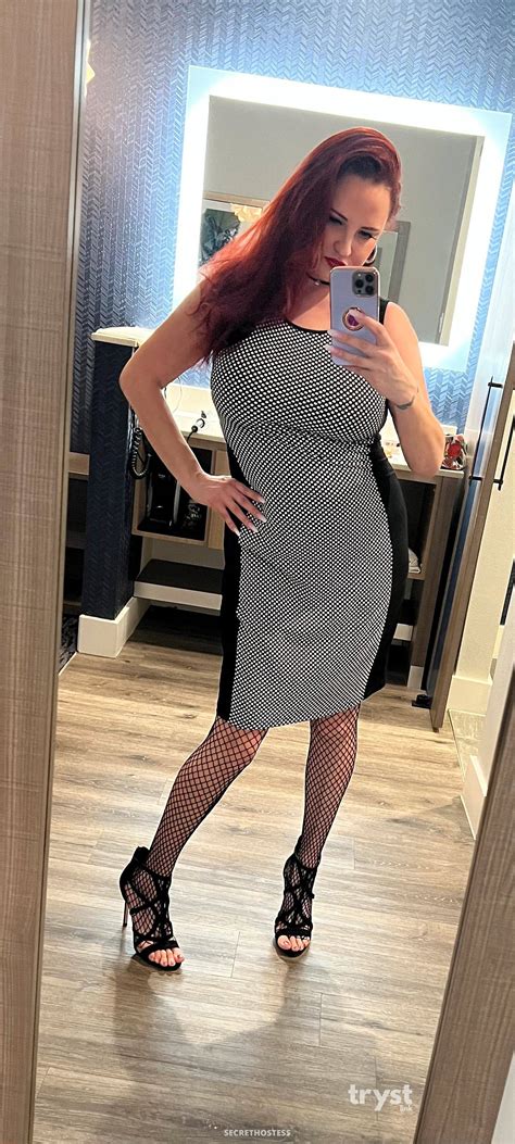 Eden reign escort pa  offering Role play: sexy nurse, elegant office lady, cute asian student