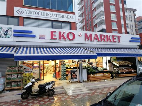 Eko market viviani photos  Fulton St